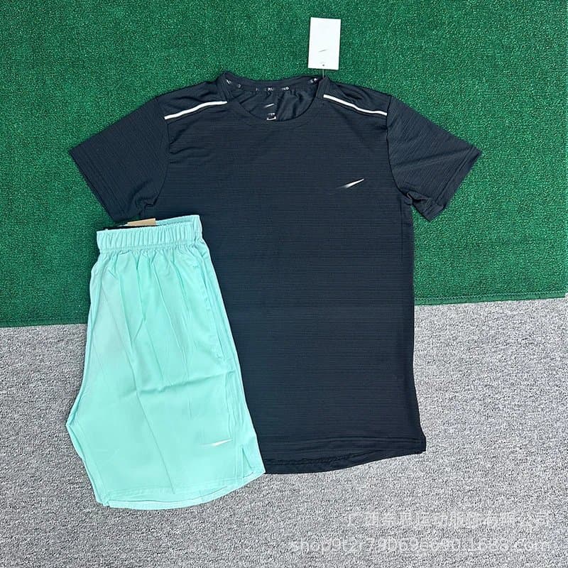 Nike Training Set Performance Mesh — 水晶条黑+短裤绿