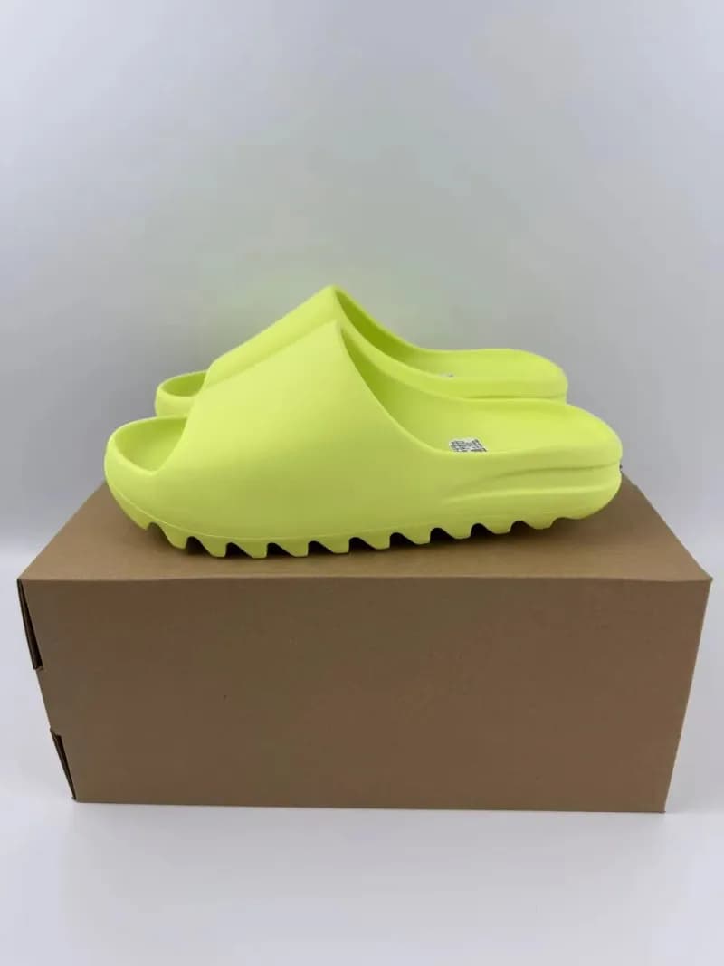 Yeezy Slide Glow