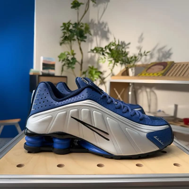 Nike Shox R4 Royal Blue
