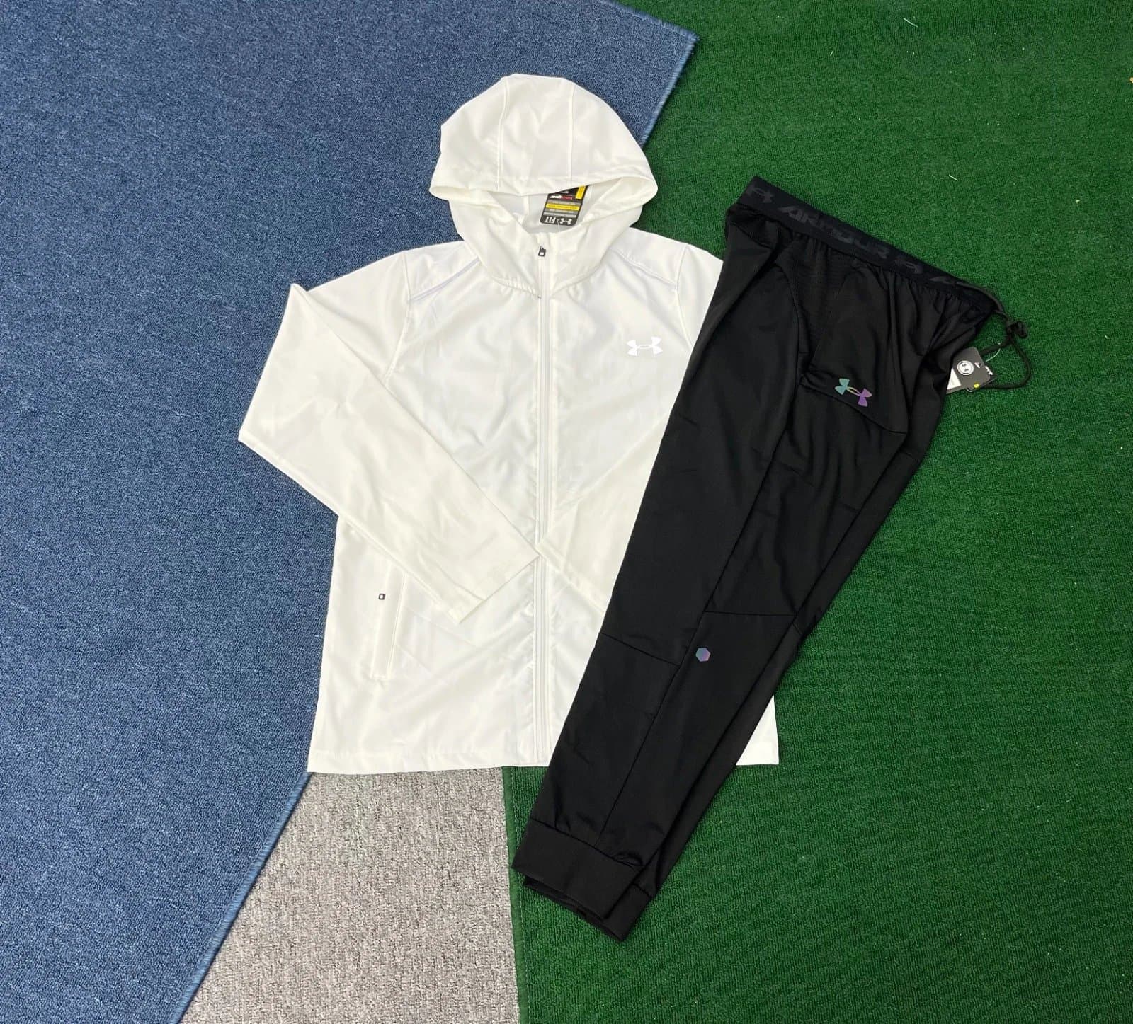 Under Armour Windbreaker & Joggers Set White/Black