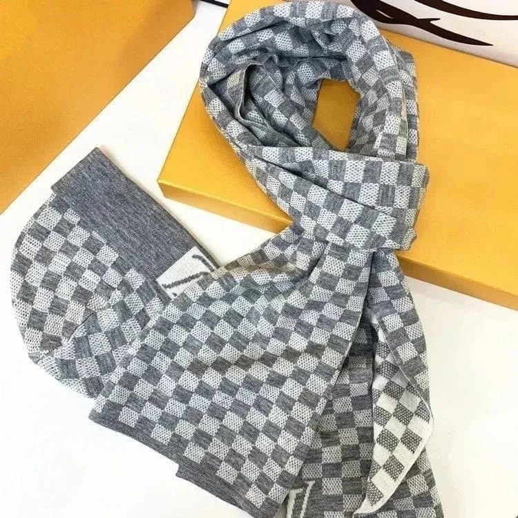 Prada Ribbed Beanie Triangle Logo — 均码 · 28-棋子套装（灰白）*Top quality