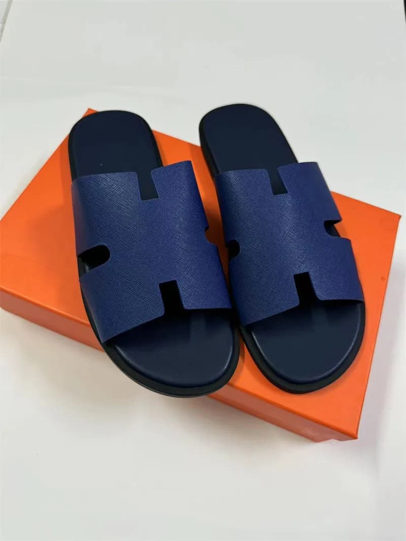 Hermès Oran Sandal Crocodile-Embossed — Dark blue + sapphire blue cross pattern