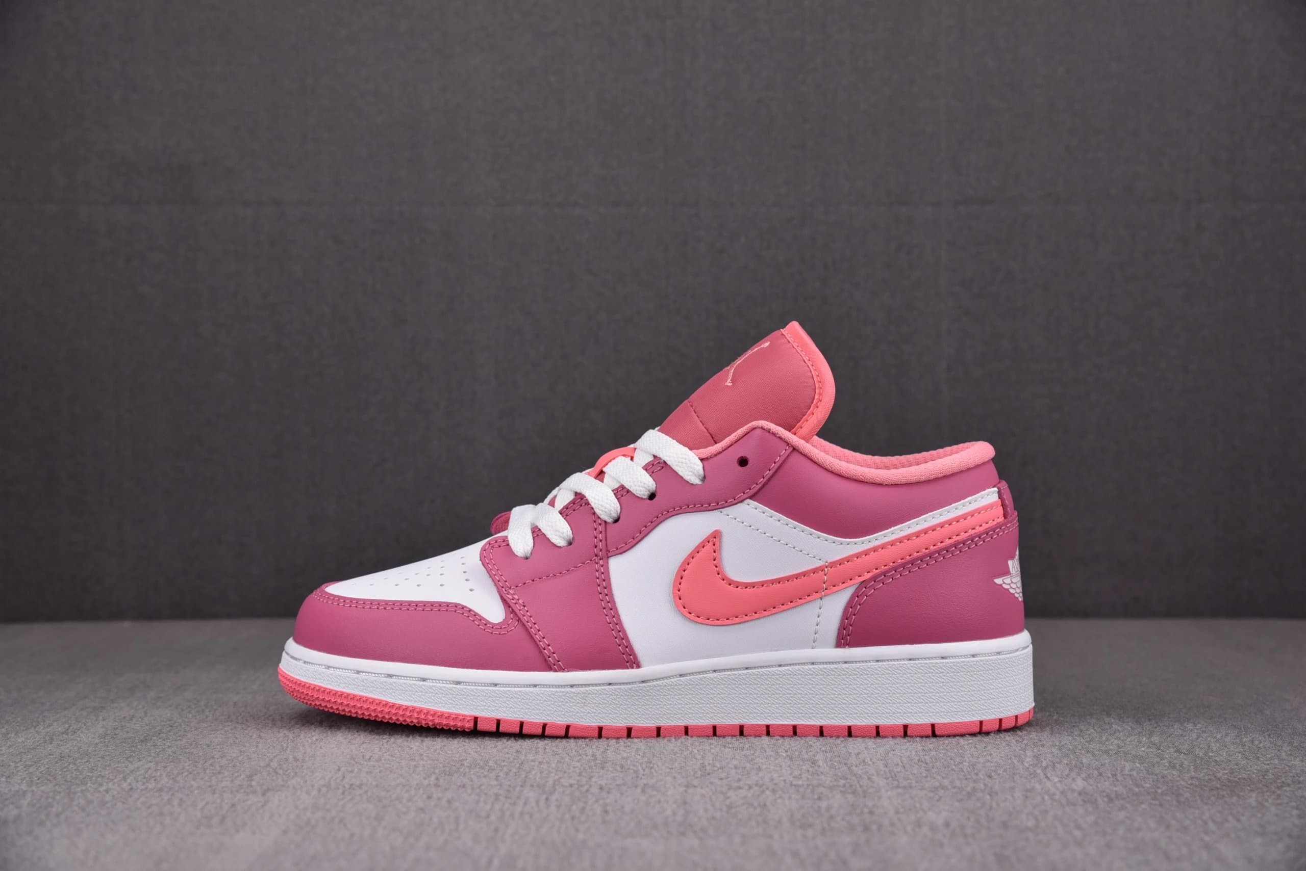 Air Jordan 1 Low Raspberry