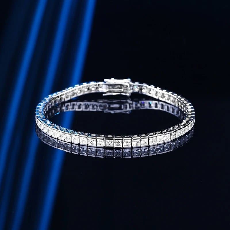 Van Cleef & Arpels Alhambra Bracelet Princess Cut Diamond