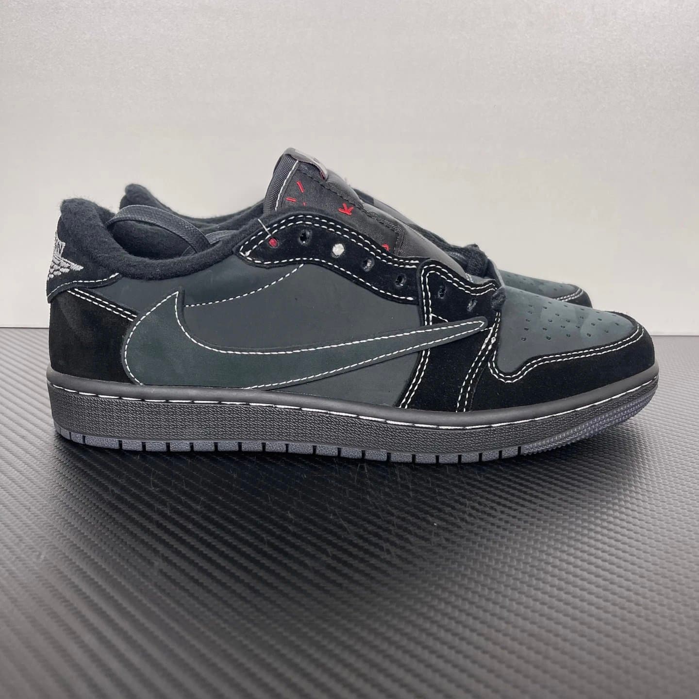 Air Jordan 1 Low Travis Scott Reverse Mocha