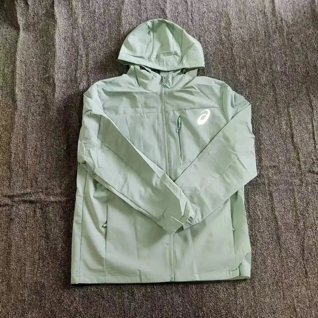 Louis Vuitton Monogram Windbreaker Multicolor Print — 23