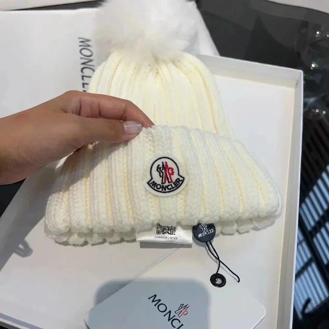 Moncler Ribbed Beanie Logo Patch — 29