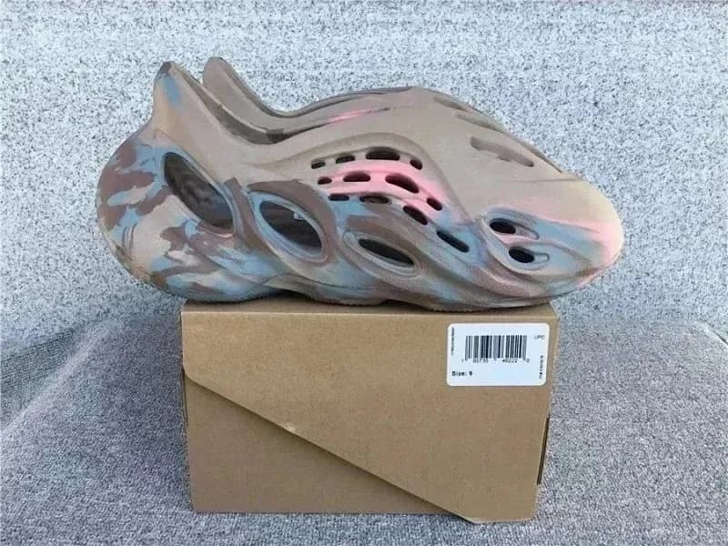 Yeezy Foam Runner Desert Sand
