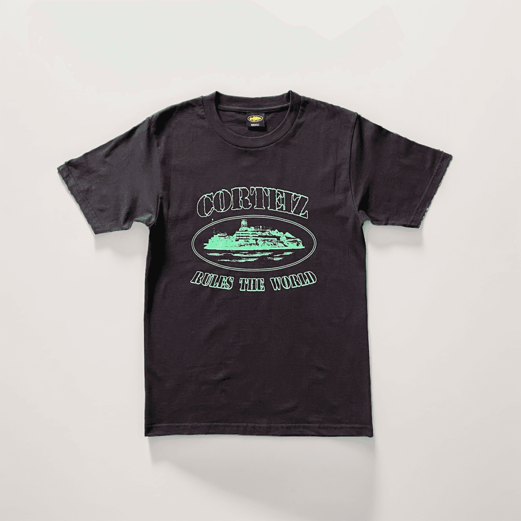 Logo Tee Corteiz Script — 规则世界黑（绿）