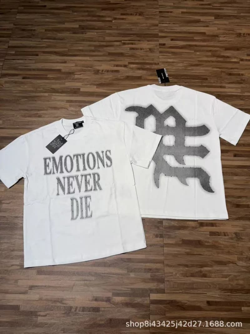 Mixed Emotion Graphic Tee Emotion Print with Rhinestones — 8125白黑