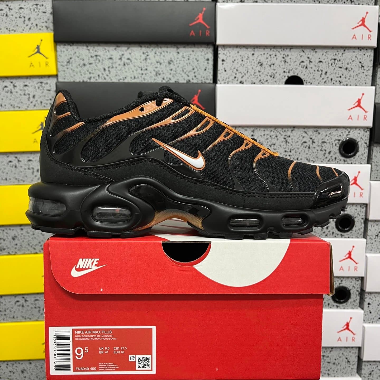 Nike Air Max Plus Dark Obsidian/White/Monarch