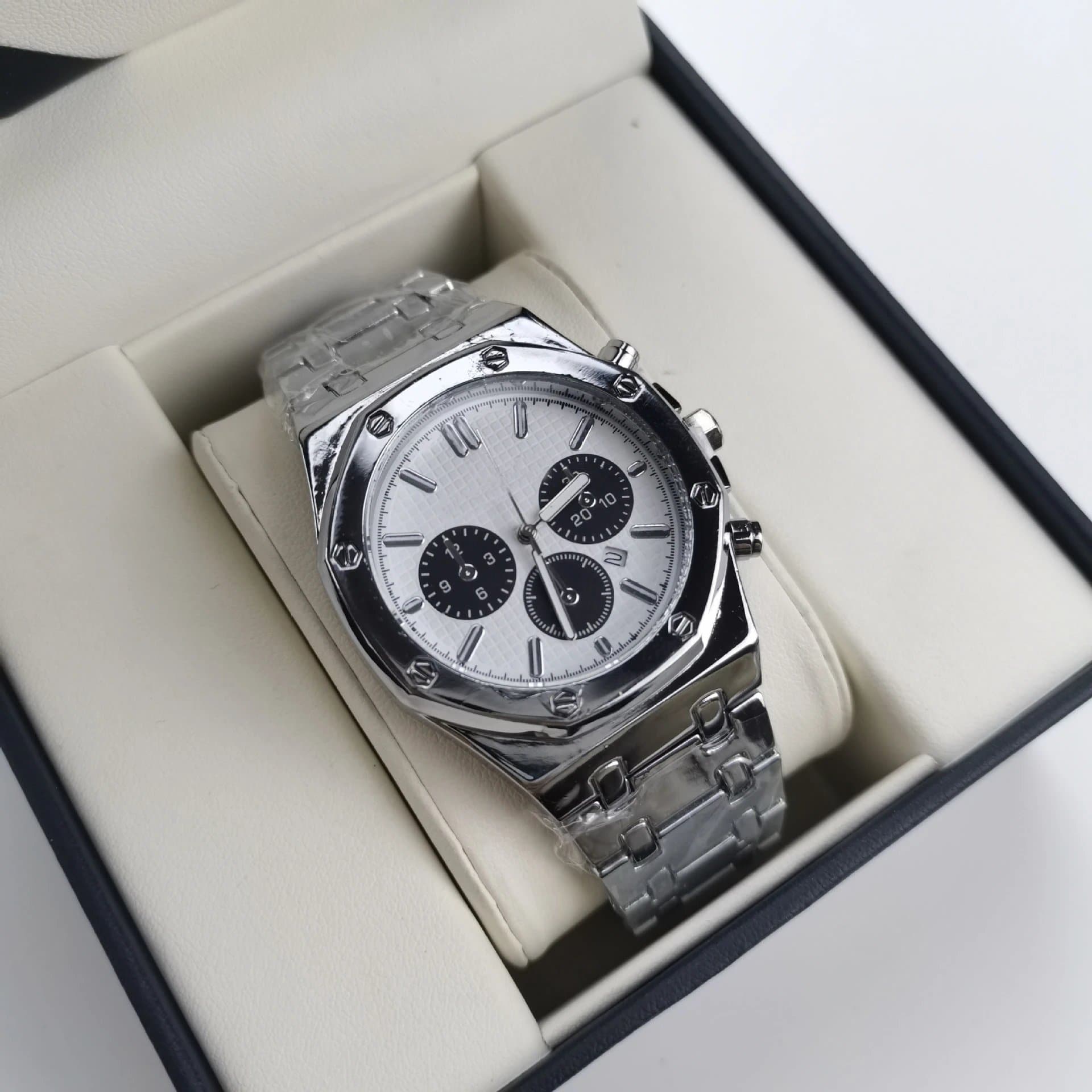 Audemars Piguet Royal Oak Chronograph White Tapisserie Dial