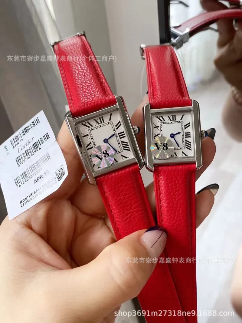 Cartier Tank Must V8 Dial