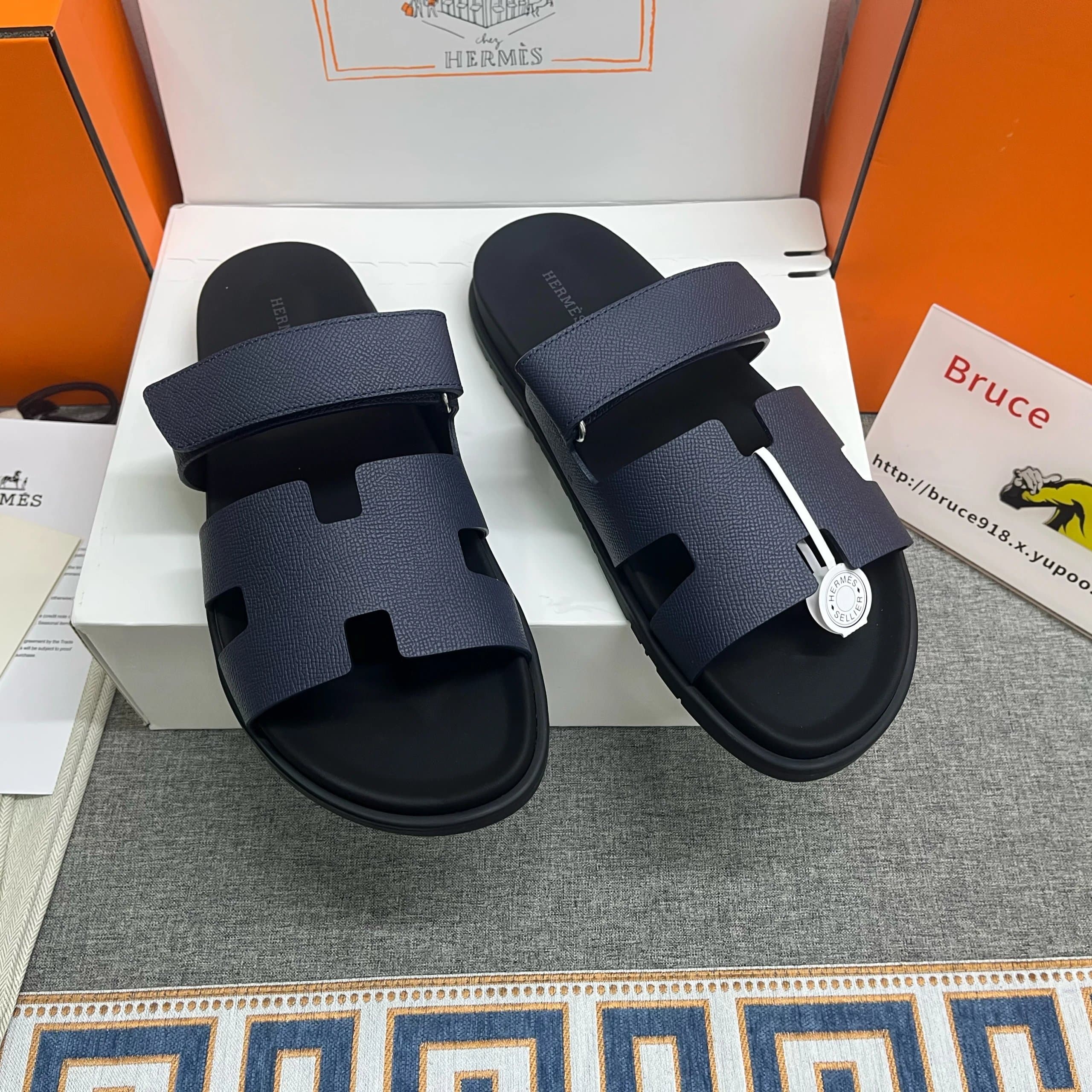 Hermès Oran Sandal Suede — 33号