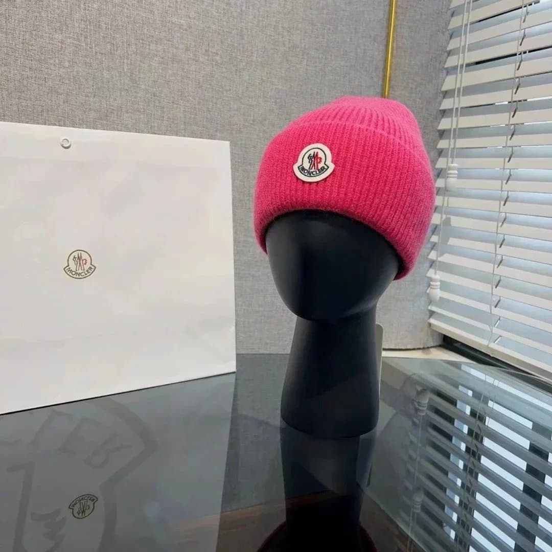 Moncler Logo Beanie Classic Logo