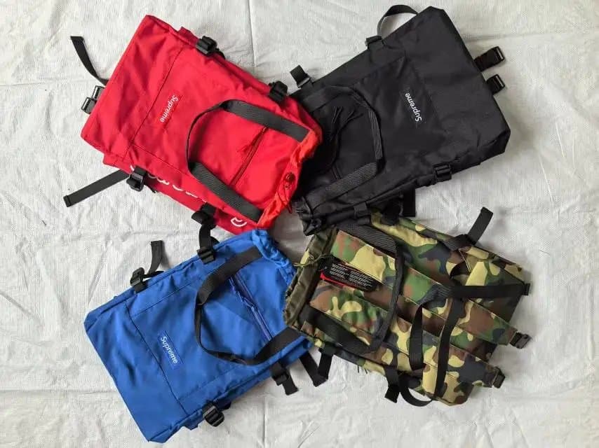Supreme Backpack Logo Print — 下单请备注颜色，没有颜色随机发货，不接受无理由退货 · 28