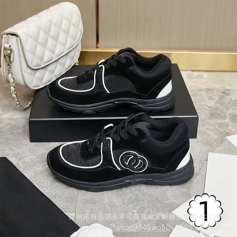 Chanel Sneaker CC Logo — 颜色1