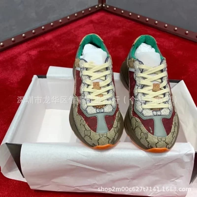 Gucci Rhyton Sneaker GG Supreme Print — 咖啡色