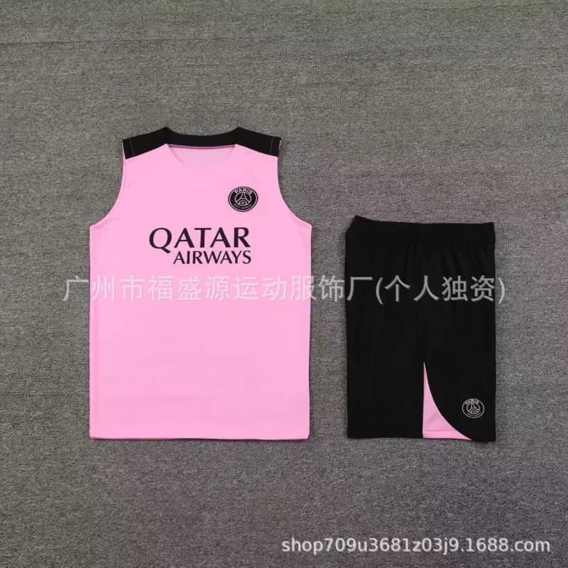 Nike Training Set Qatar Airways