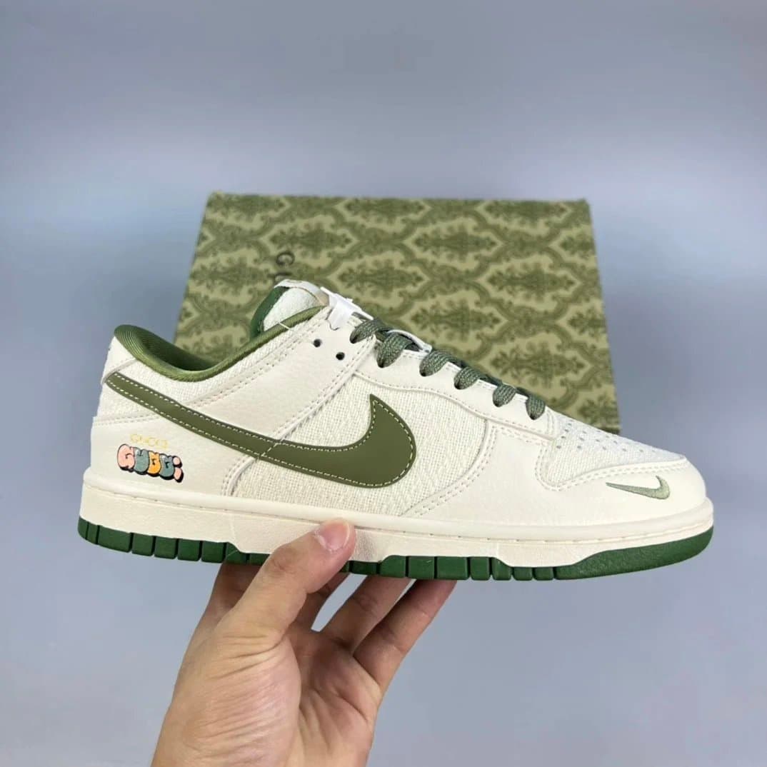 Nike Dunk Low Gucci — A04