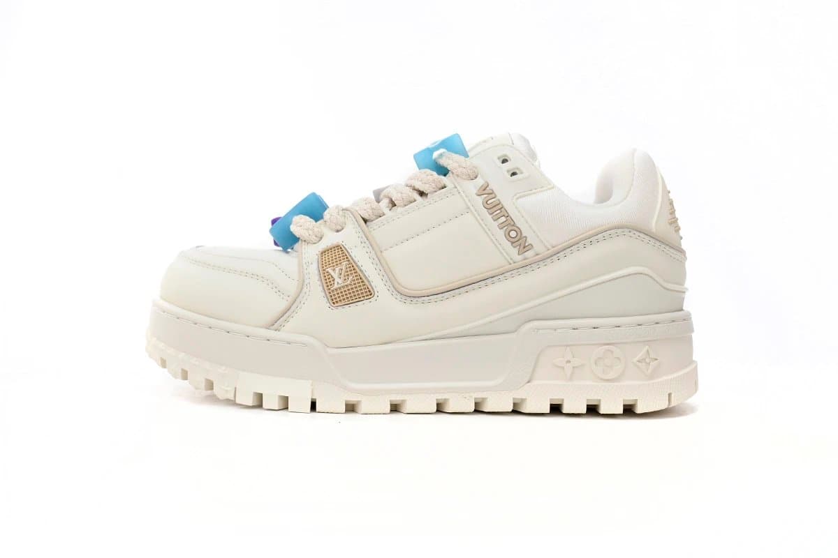 Louis Vuitton LV Trainer Monogram Embossed — EUR35-EUR46 (Message Note Size)↓↓↓↓ · 扣子白