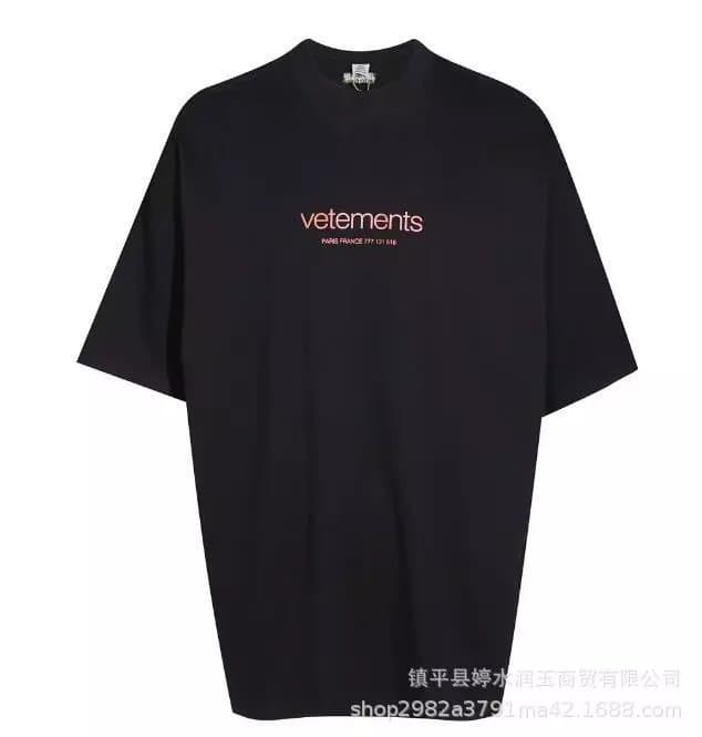 Vetements Logo T-Shirt Paris France