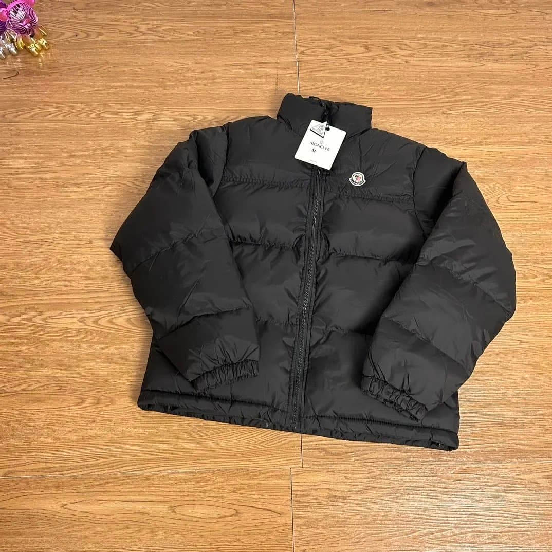 Moncler Puffer Jacket Classic Quilted