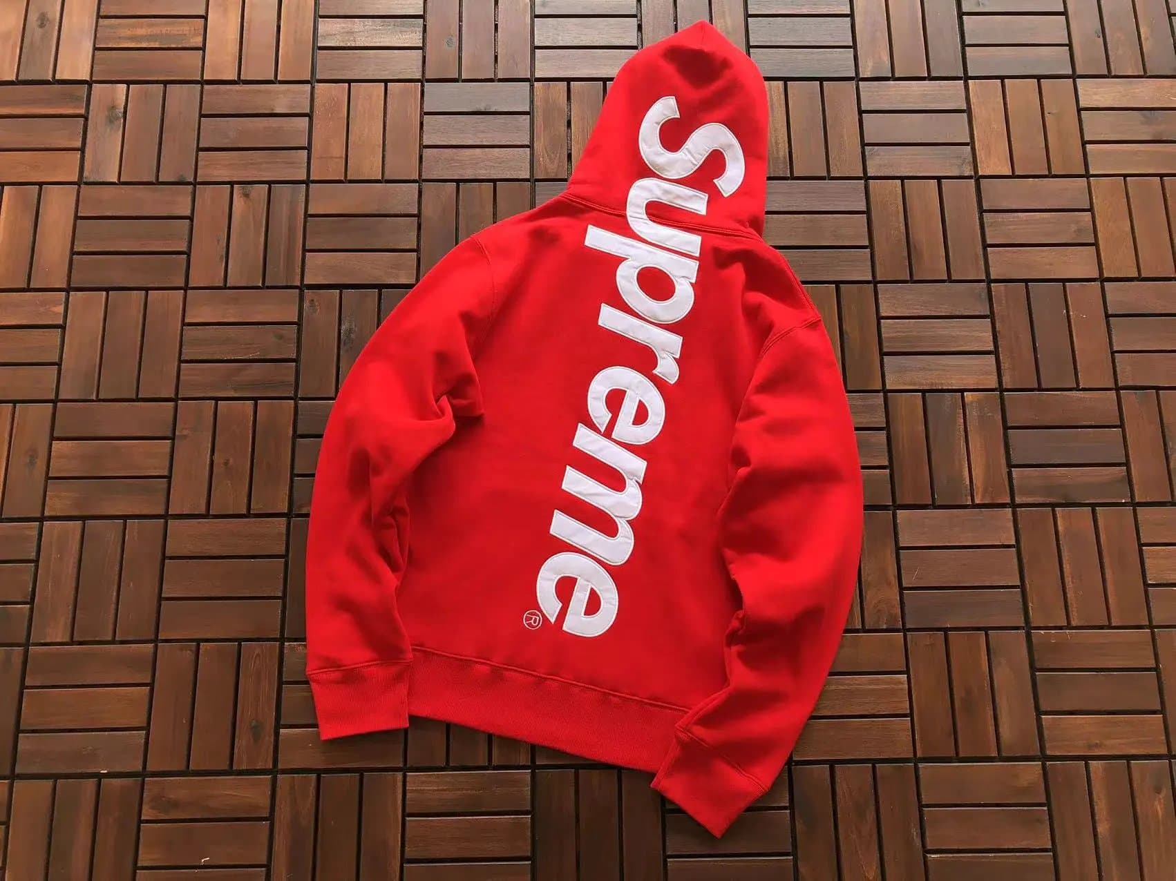 Supreme Box Logo Hooded Sweatshirt Classic Box Logo — 红色（后背大字母）