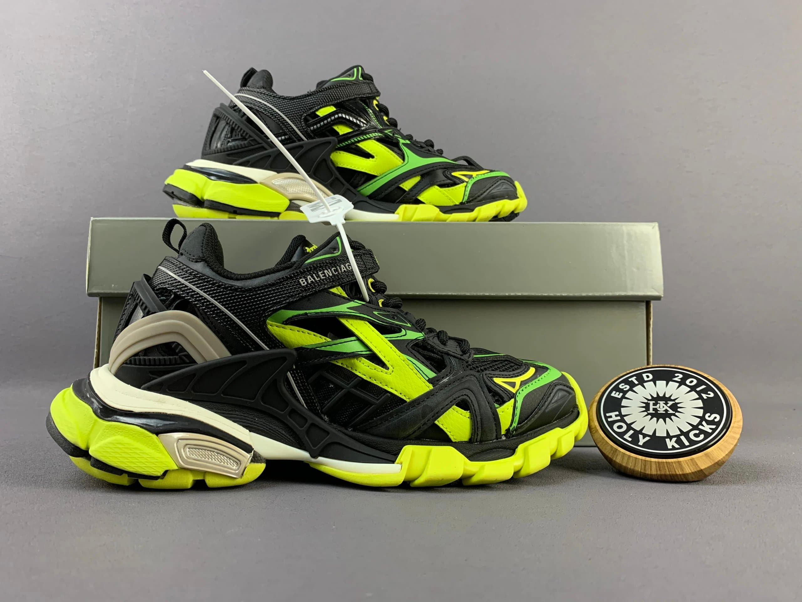 New Balance NB 2002R Phantom — W2GN3 1022