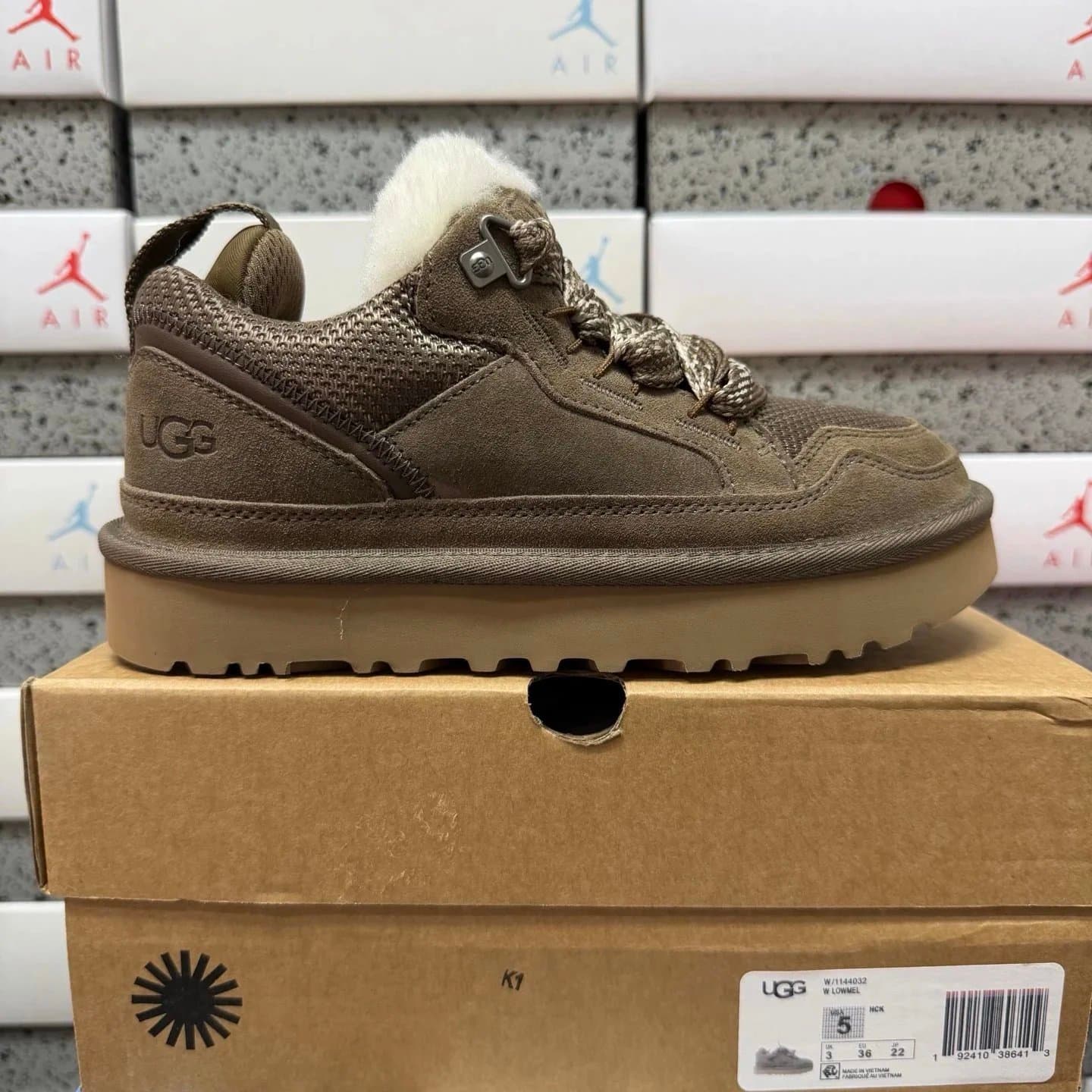 UGG W Funketta Boot Shearling Collar — 梅尔 1144032 胡桃 35-44