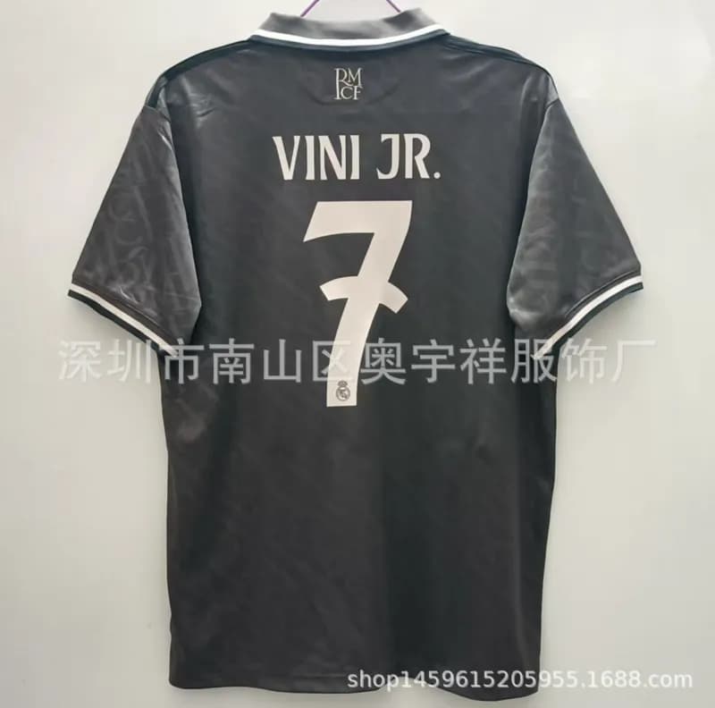 Home Jersey Vini Jr. #7