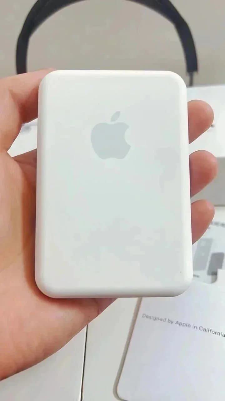 Apple MagSafe Battery Pack White