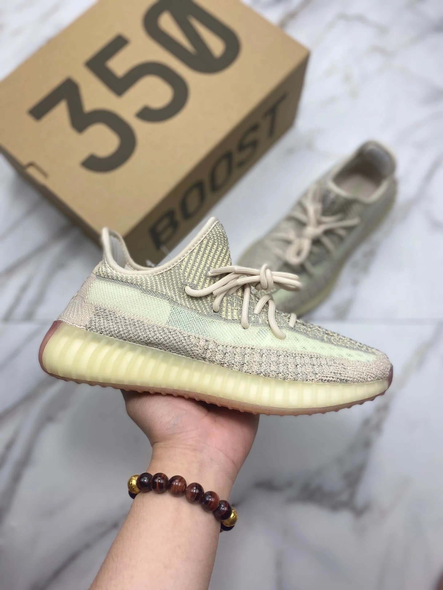 Yeezy Boost 350 V2 Zebra — 尺码备注 · LW版本 · 5318