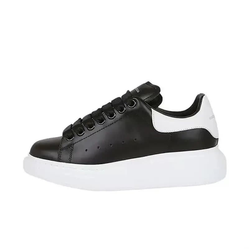 Alexander McQueen Sneaker Gold Tab — 4-MK黑白底白尾