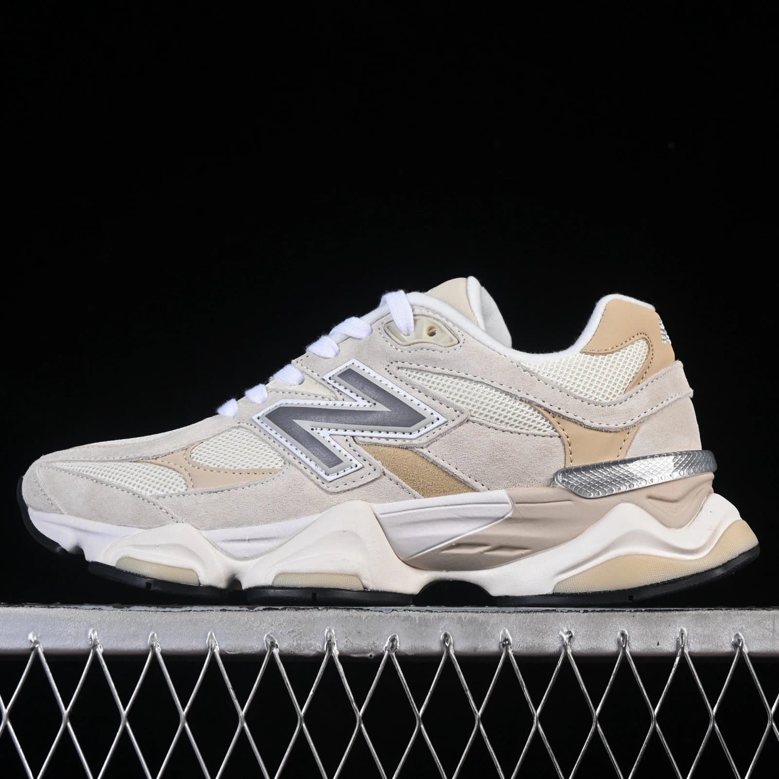 New Balance 2002R Pink — U9060TAT