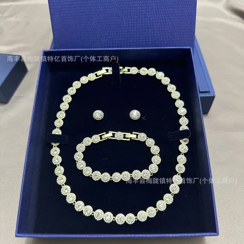 Swarovski Crystal Circle Set Gold-Tone with Clear Crystals