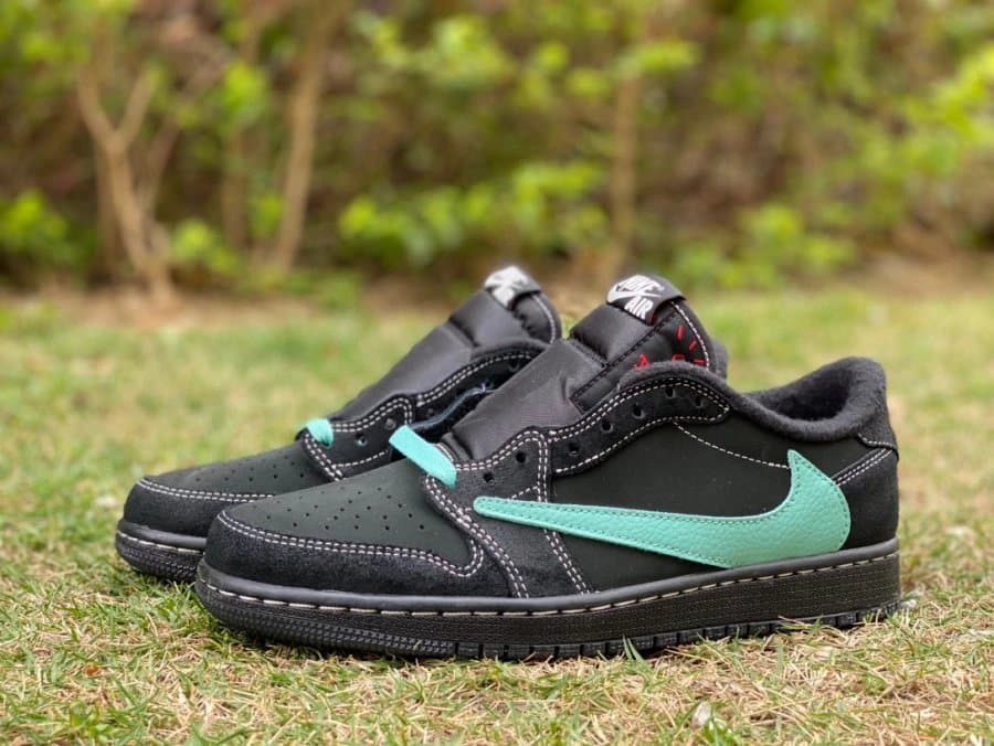 Nike × Travis Scott Dunk Low Cactus Jack — TIFFANY -DZ1382-001