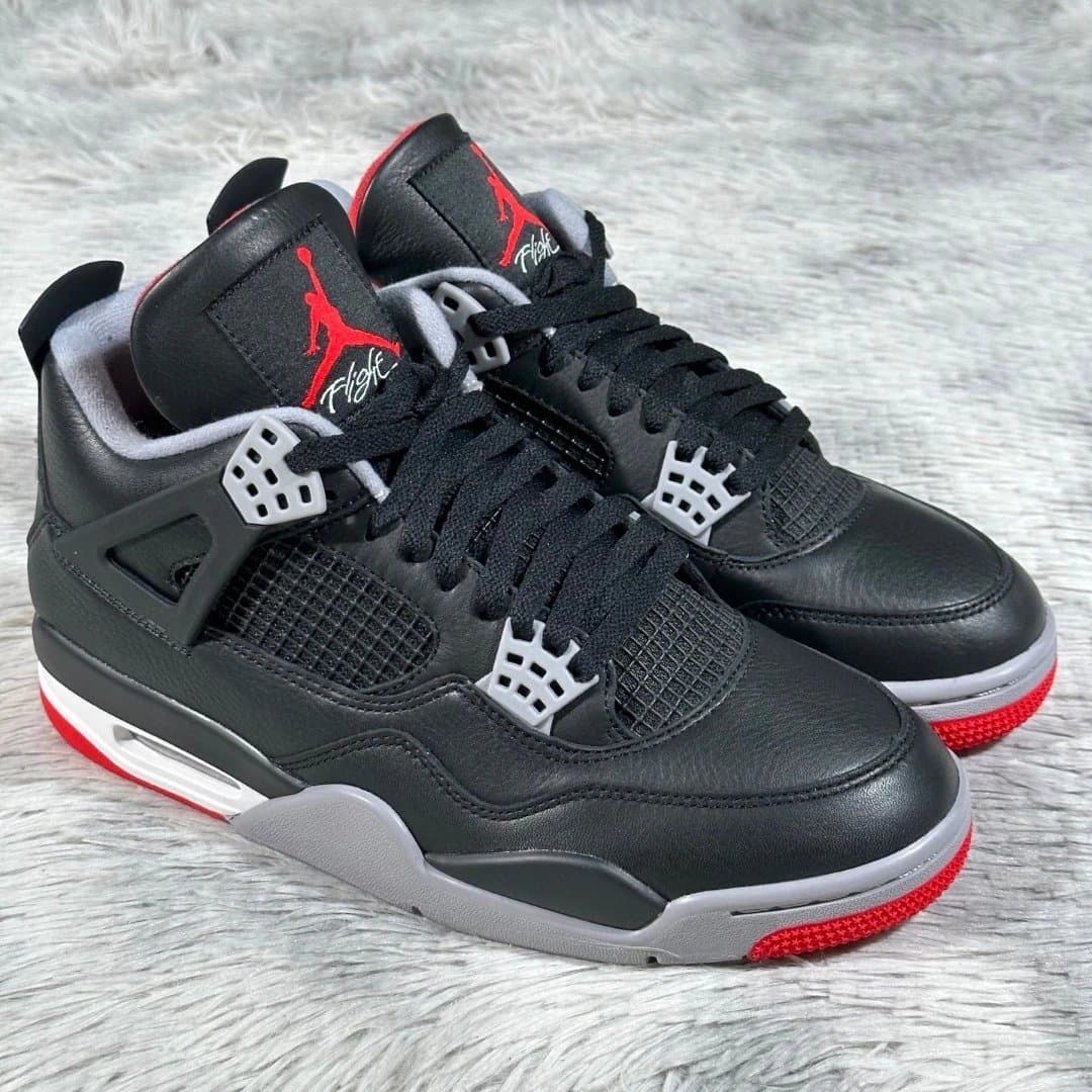 Air Jordan 4 Bred