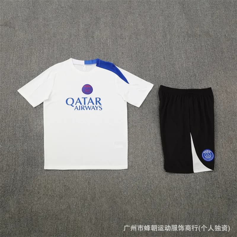 Training Set Qatar Airways Sponsor