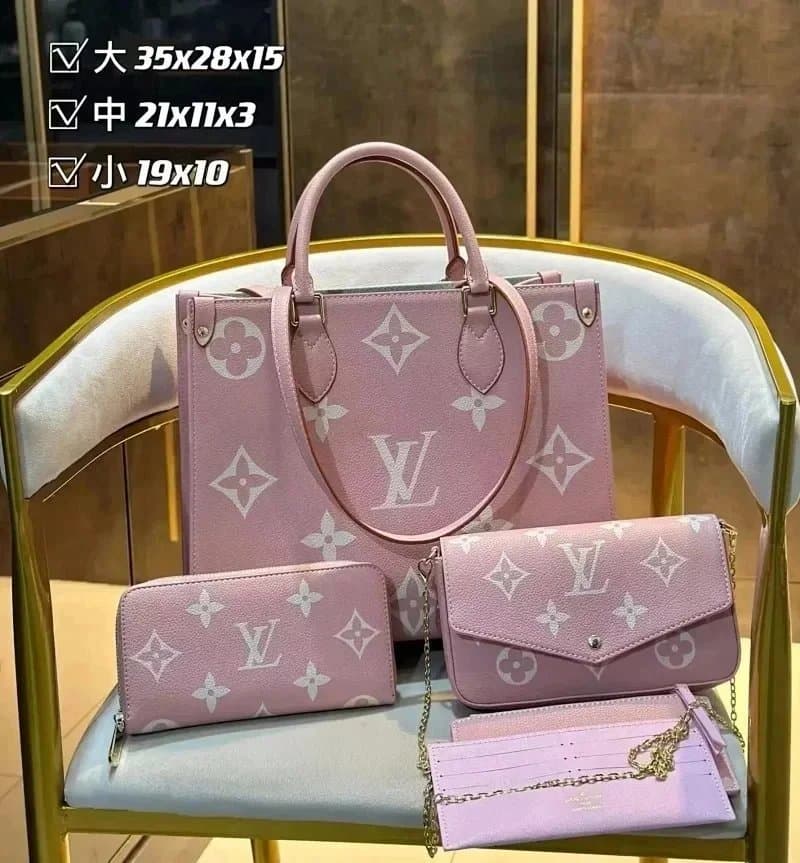 Gucci GG Marmont Mini Matelassé Chain Shoulder Bag — 12（Only the biggest one）