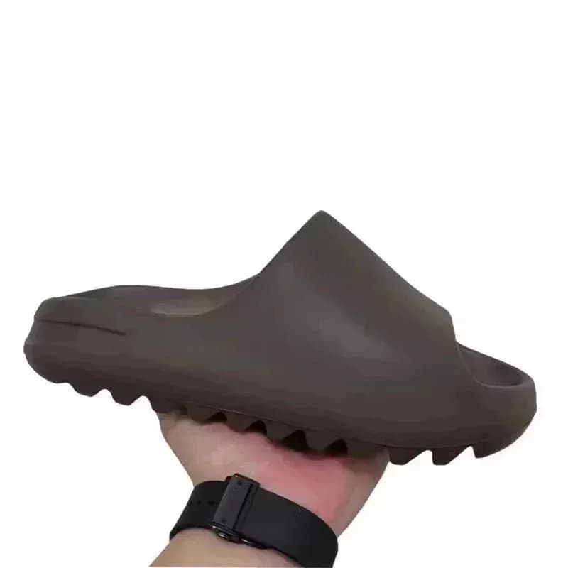 Yeezy Slide Earth
