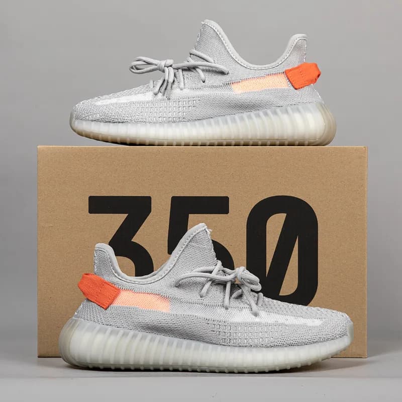 Yeezy Boost 350 V2 Zebra