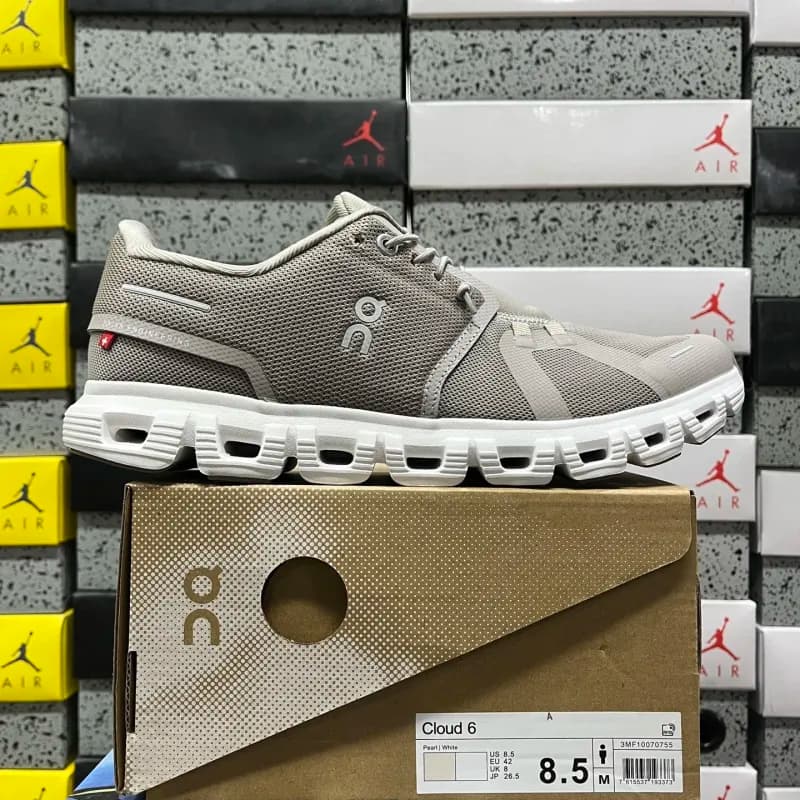 On Cloud 6 Pearl White