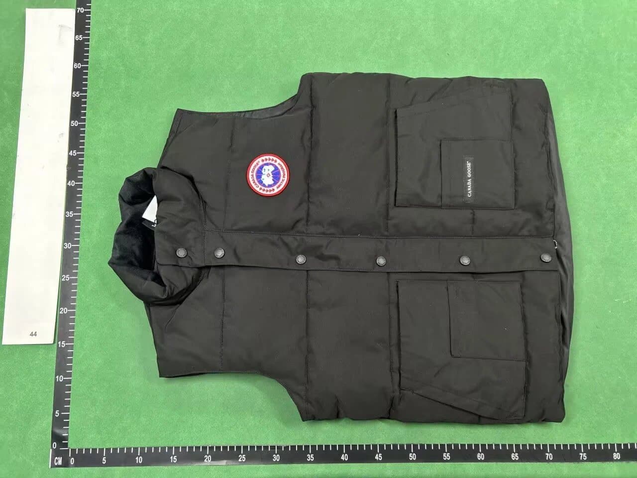 Moncler Puffer Jacket Classic Quilted — 20