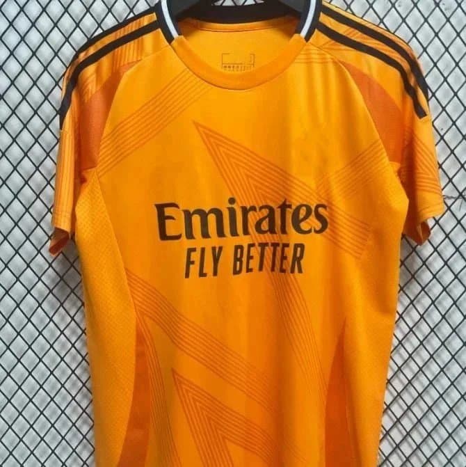Adidas Jersey Snapdragon Collaboration — 皇马客场