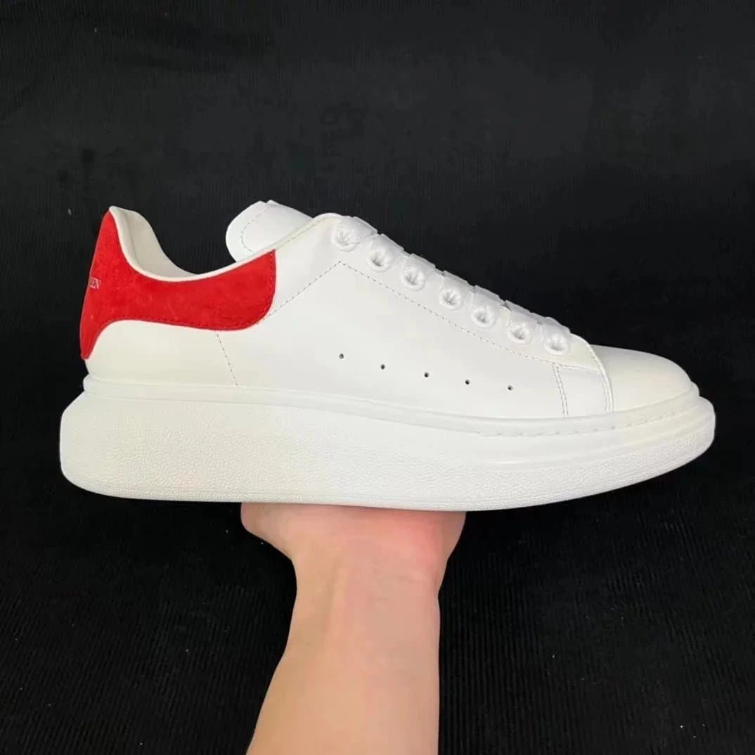 Alexander McQueen Sneaker Red Tab