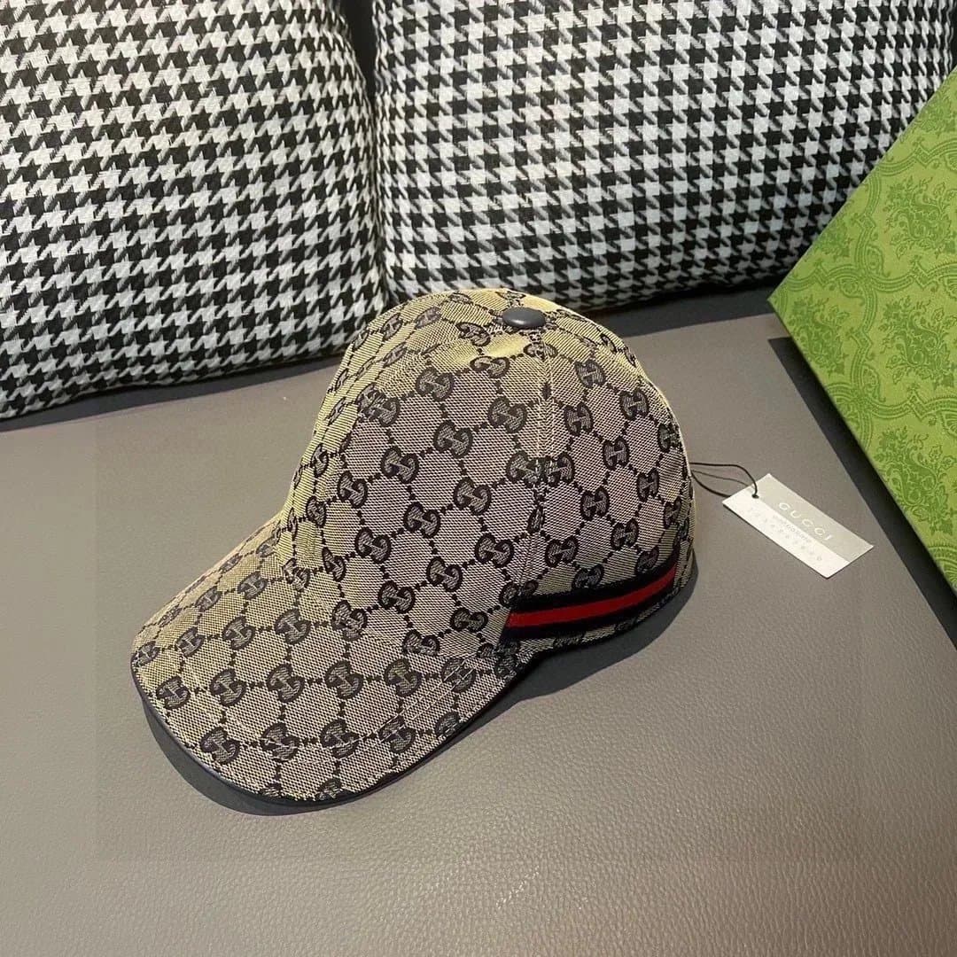 Gucci Baseball Cap GG Monogram — 17