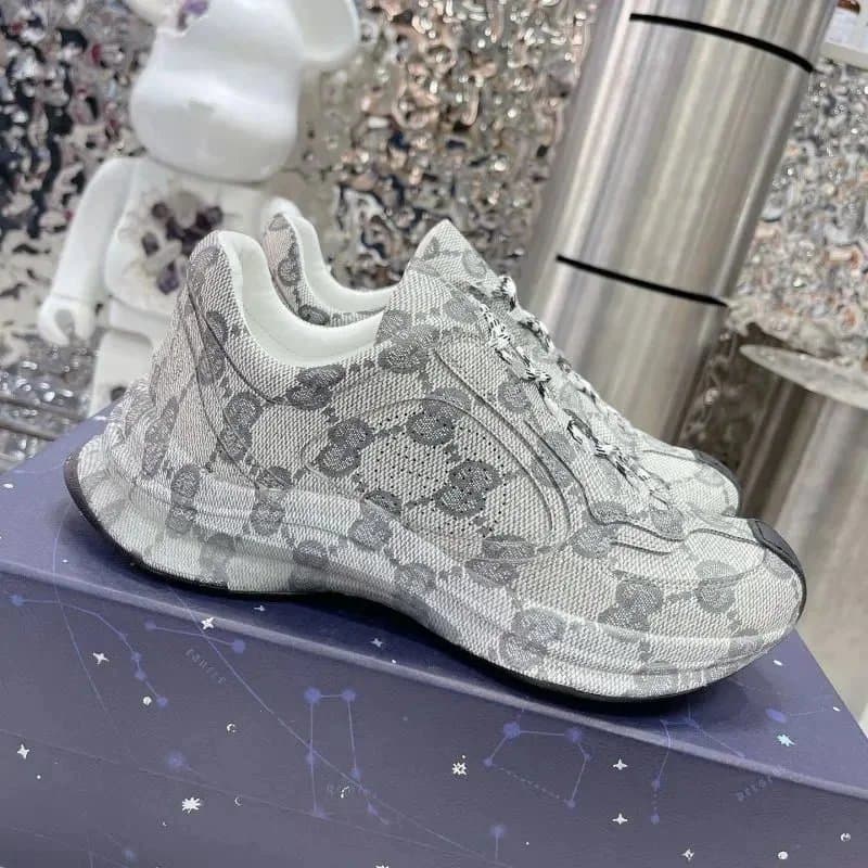 Gucci Speed Trainer GG Logo — 11