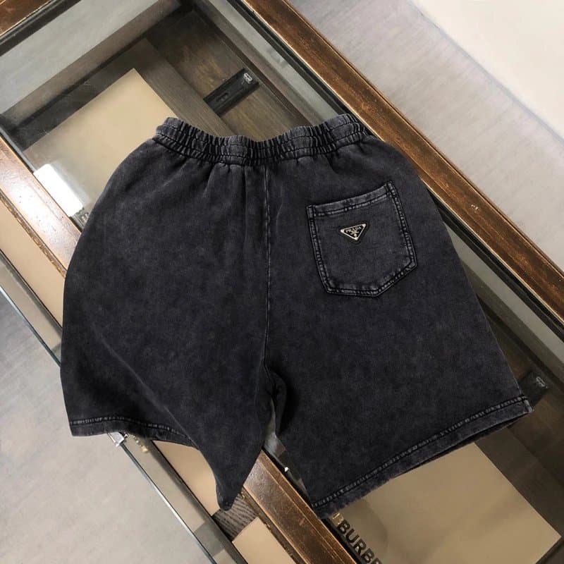 Louis Vuitton Monogram Shorts Multicolor — 45
