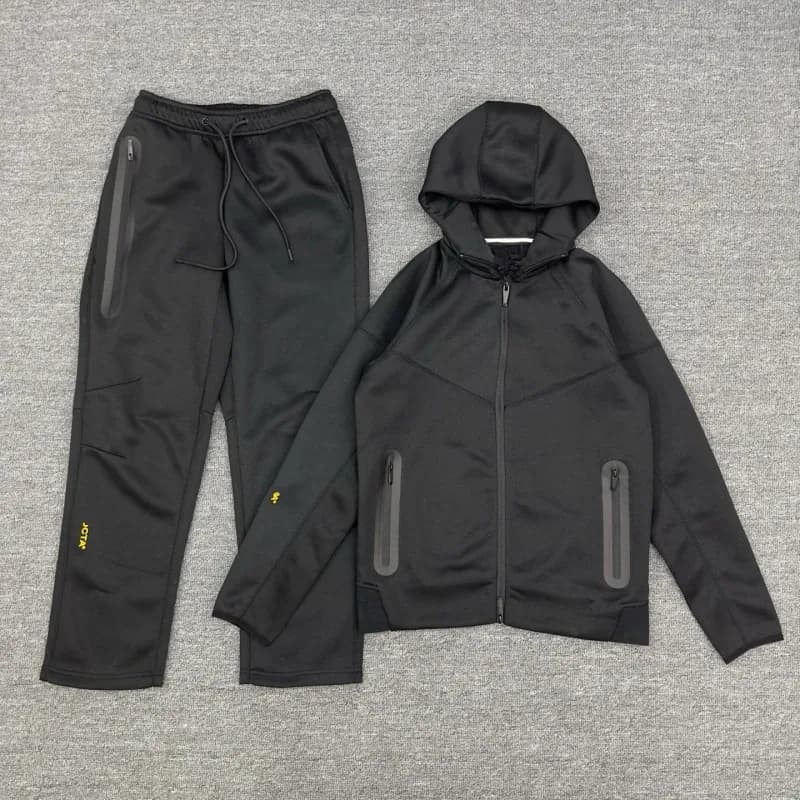 Lululemon Hooded Jacket and Joggers Set Mint Green — 黑色套装